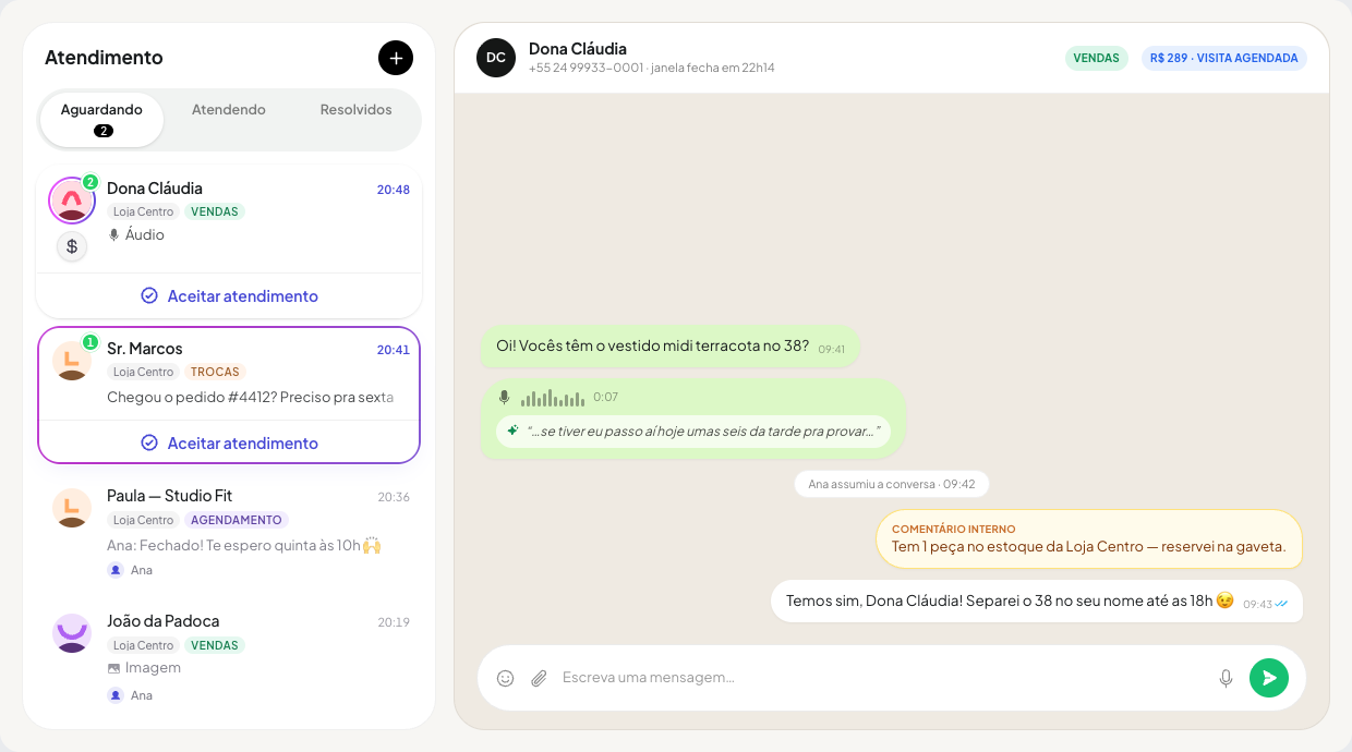 Recorte real do inbox da Prisme: conversa aguardando com selo de não lida e botão de aceitar atendimento